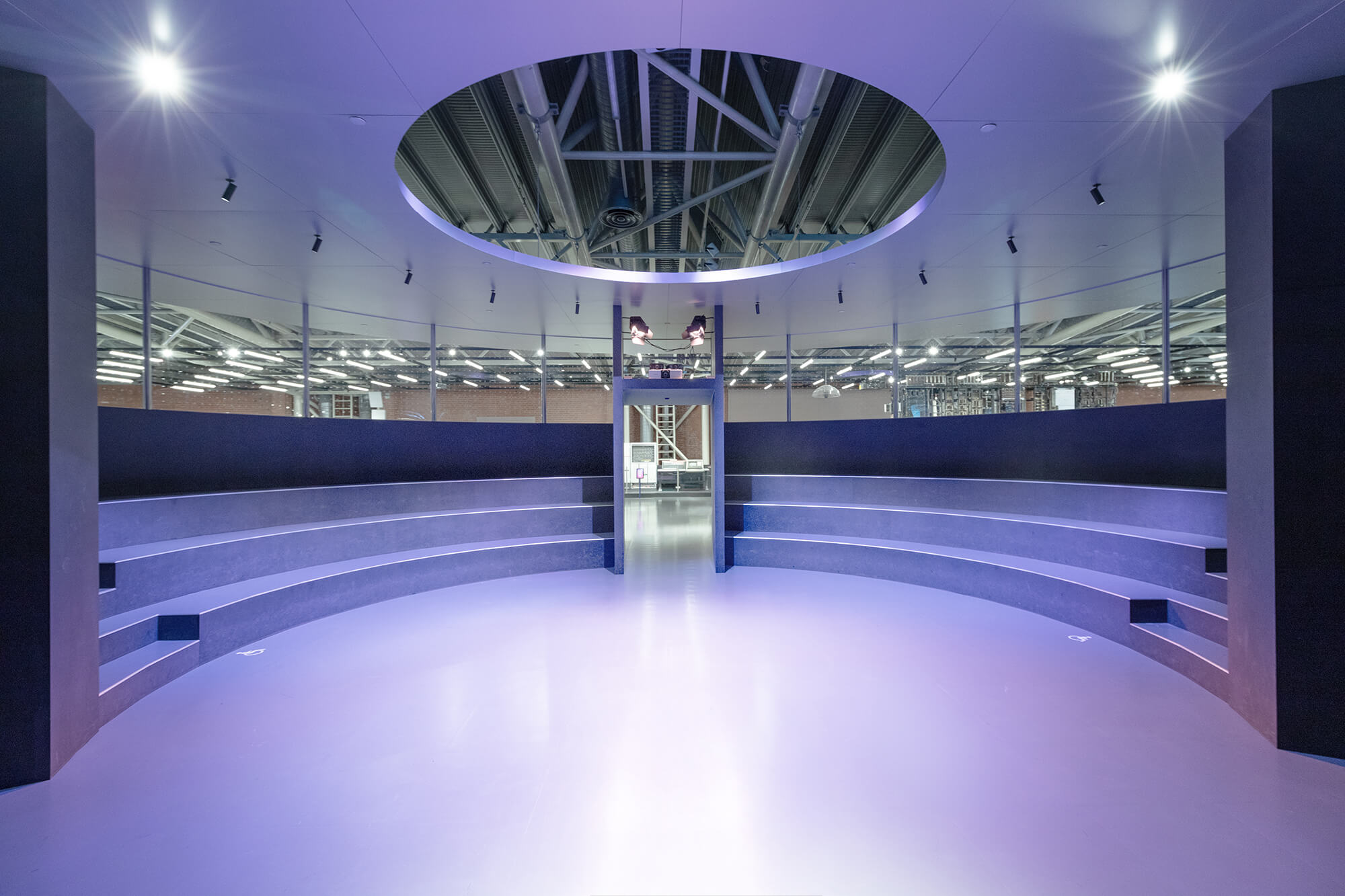 lokale til leie midt i IKT-utstillingen ved teknisk museum i oslo