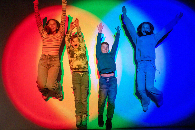 barn i aktivitet hos oslo vitensenter ved teknisk museum i oslo