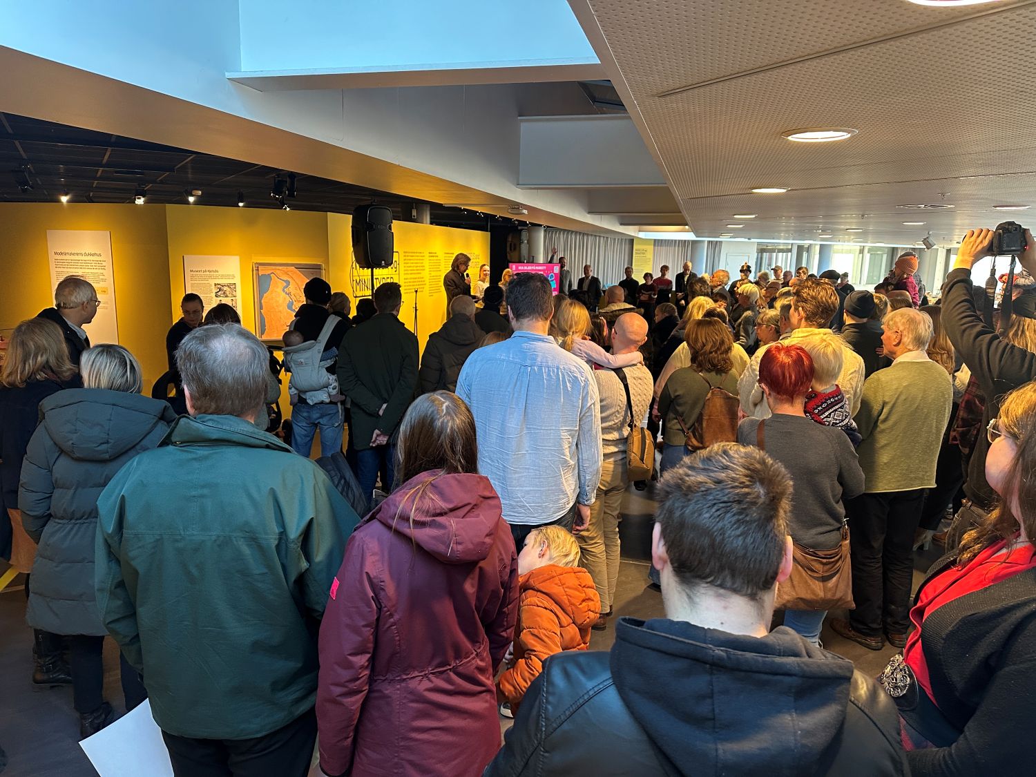 Åpningen av Modeller og miniatyrer foto Jill Bottolfsen